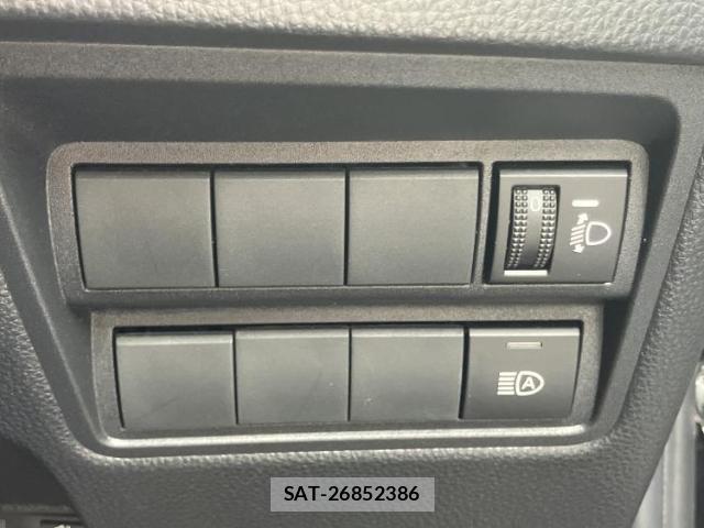 Toyota YARIS 2022-07 8856958-17