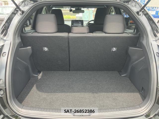 Toyota YARIS 2022-07 8856958-7