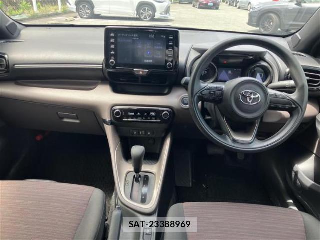 Toyota YARIS 2021-06 8856997-3