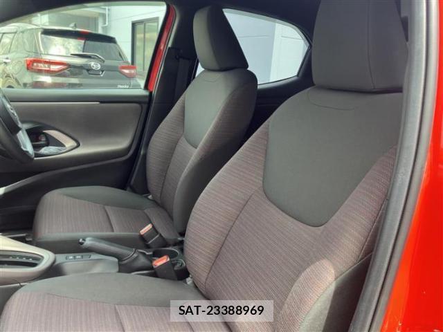 Toyota YARIS 2021-06 8856997-5