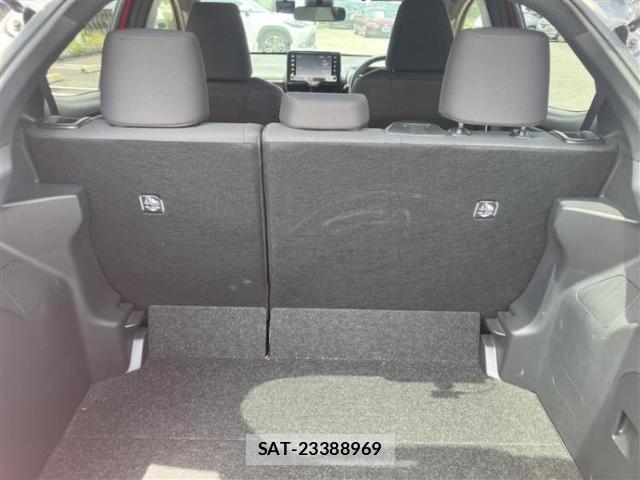Toyota YARIS 2021-06 8856997-7