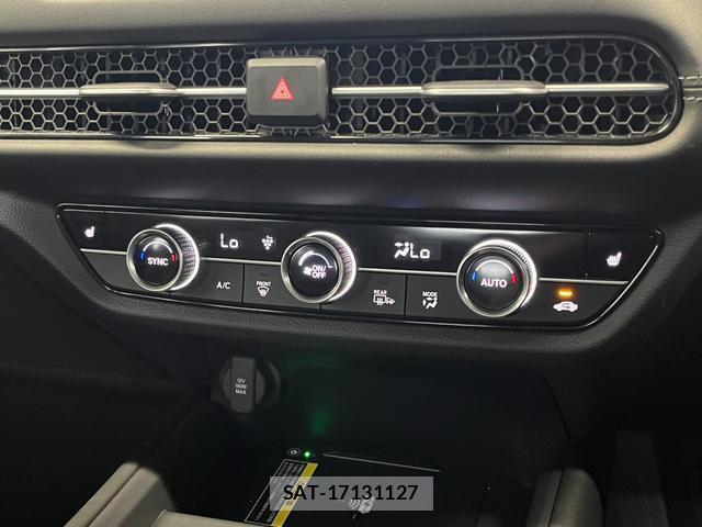 Honda ZR-V 2023-10 8854785-17