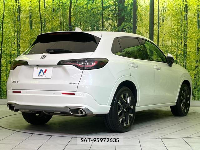 Honda ZR-V 2024-01 8854904-16