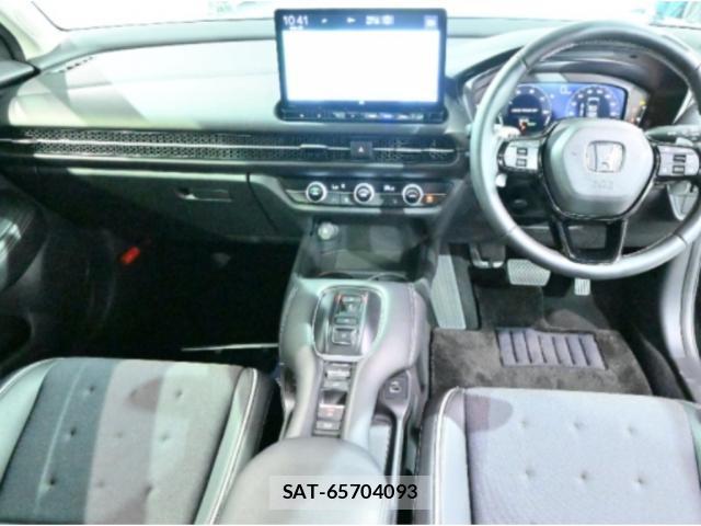 Honda ZR-V 2023-11 8856403-2