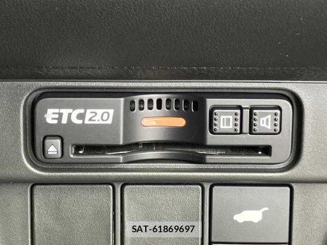 Honda ZR-V 2025-03 8857018-17