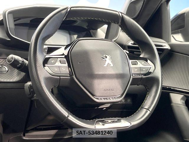 Peugeot 2008 2021-05 8866292-10