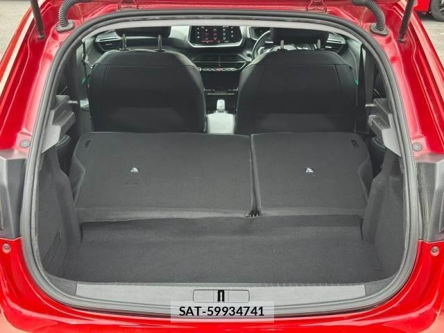 Peugeot 208 2020-11 8867218-12
