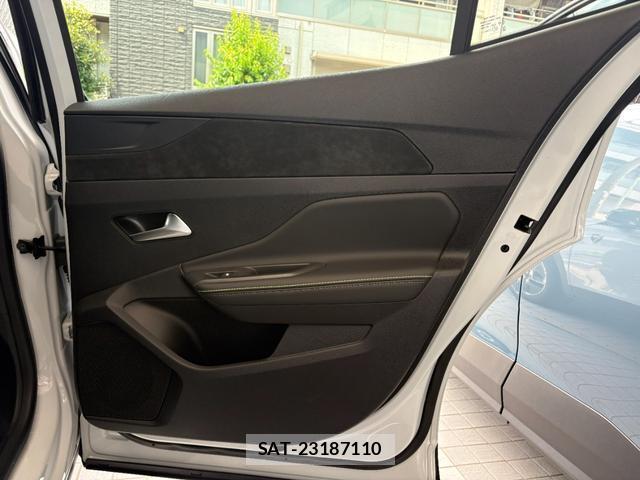 Peugeot 408 2025-12 8866942-15