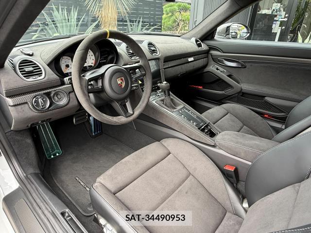 Porsche 718 Cayman 2025-03 8866190-2