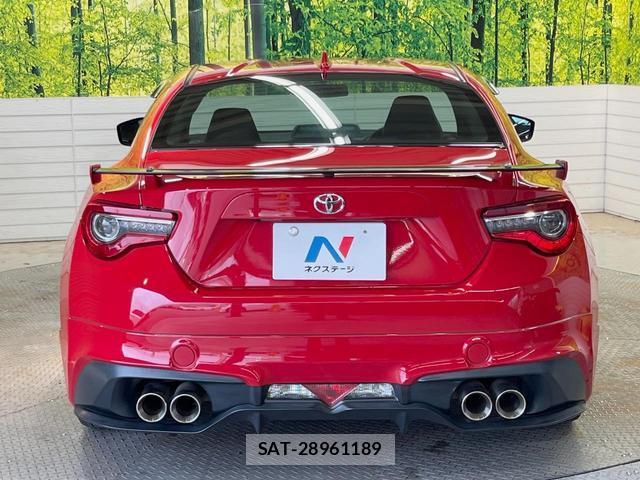 Toyota 86 2017-08 8865314-16