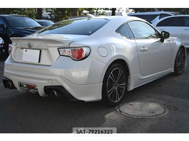 Toyota 86 2013-07 8866760-3