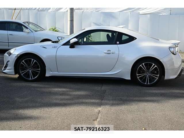 Toyota 86 2013-07 8866760-6