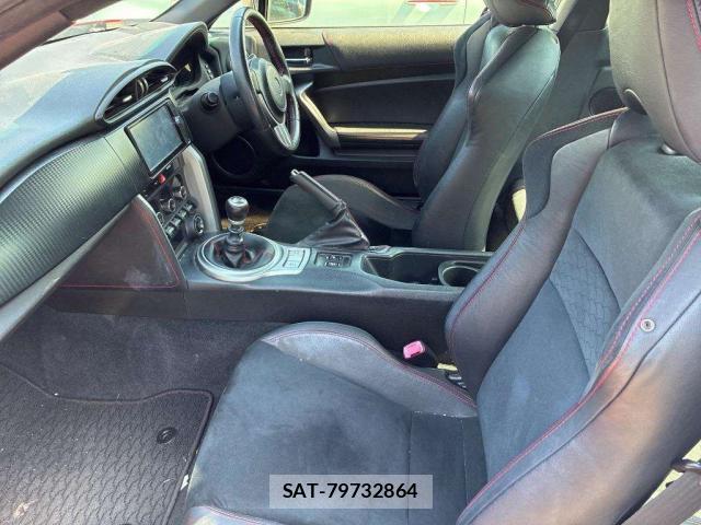 Toyota 86 2013-12 8866869-6