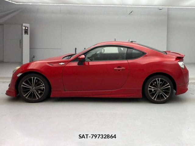 Toyota 86 2013-12 8866869-9