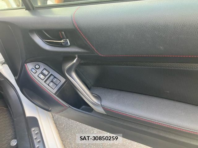 Toyota 86 2013-02 8866875-10
