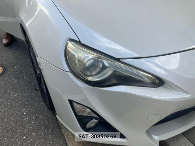 Toyota 86 2013-02 8866875-2