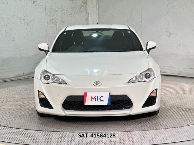 Toyota 86 2013-01 8866972-12