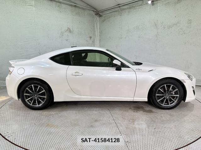 Toyota 86 2013-01 8866972-14