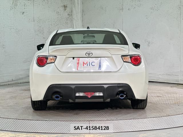 Toyota 86 2013-01 8866972-16