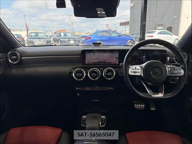 Mercedes Benz A-CLASS 2019-09 8866403-1