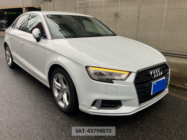 Audi A3 SEDAN 2018-07 8865827-1