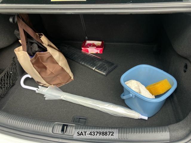 Audi A3 SEDAN 2018-07 8865827-10