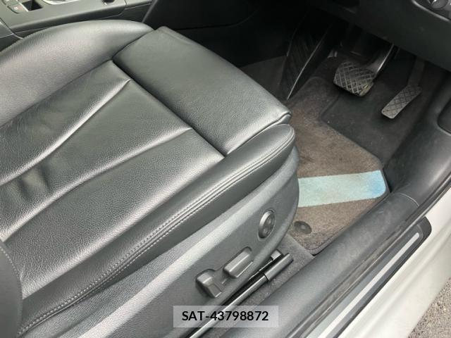 Audi A3 SEDAN 2018-07 8865827-14