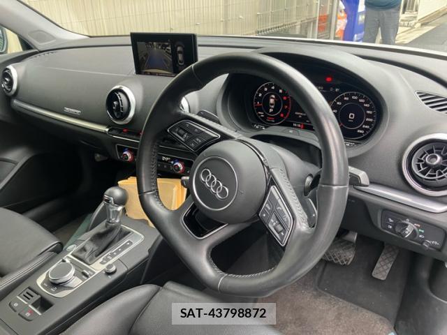 Audi A3 SEDAN 2018-07 8865827-16