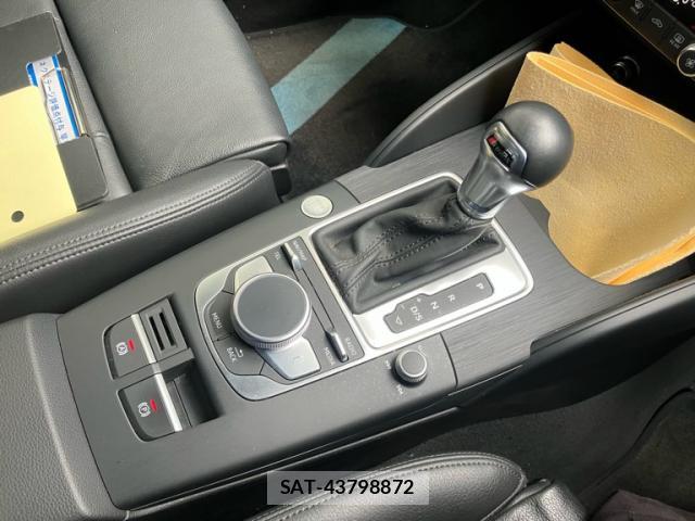Audi A3 SEDAN 2018-07 8865827-18