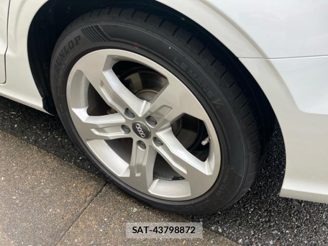 Audi A3 SEDAN 2018-07 8865827-3