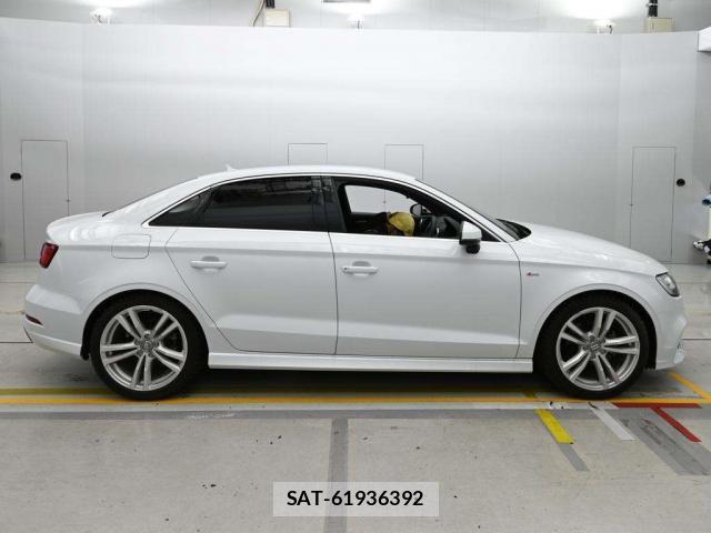 Audi A3 SEDAN 2018-02 8866852-11