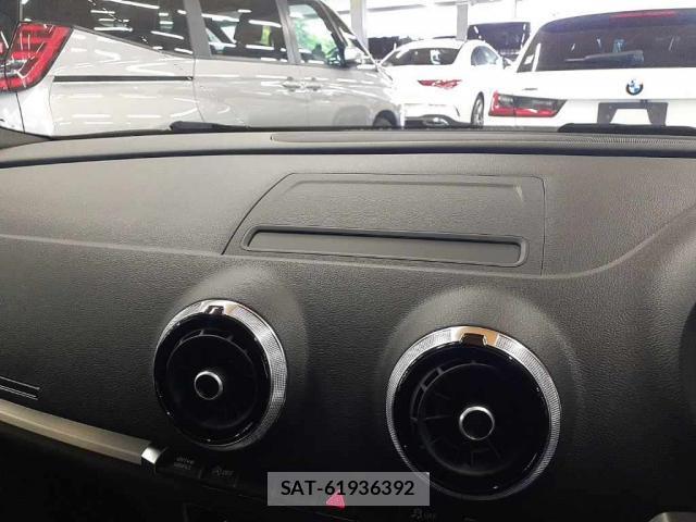 Audi A3 SEDAN 2018-02 8866852-3