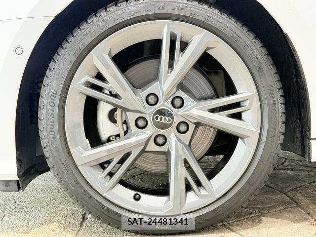 Audi A3 2022-02 8865646-8