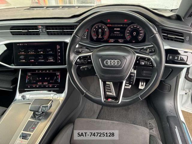 Audi A7 2018-08 8866622-2