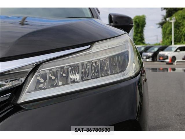 Honda ACCORD HYBRID 2017-09 8865685-12