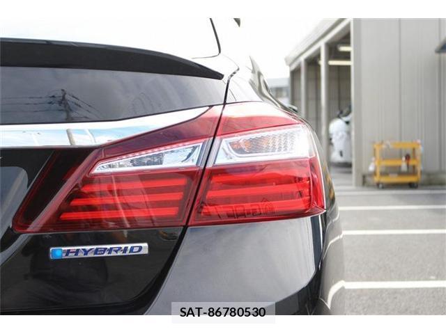 Honda ACCORD HYBRID 2017-09 8865685-13