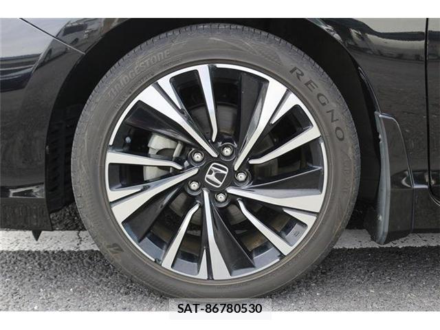Honda ACCORD HYBRID 2017-09 8865685-18