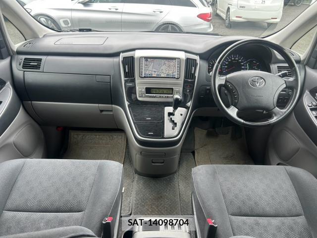 Toyota ALPHARD 2005-04 8867273-2