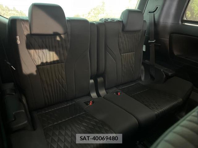 Toyota ALPHARD HYBRID 2025-11 8867083-9