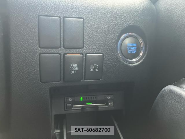Toyota ALPHARD 2022-04 8865950-19