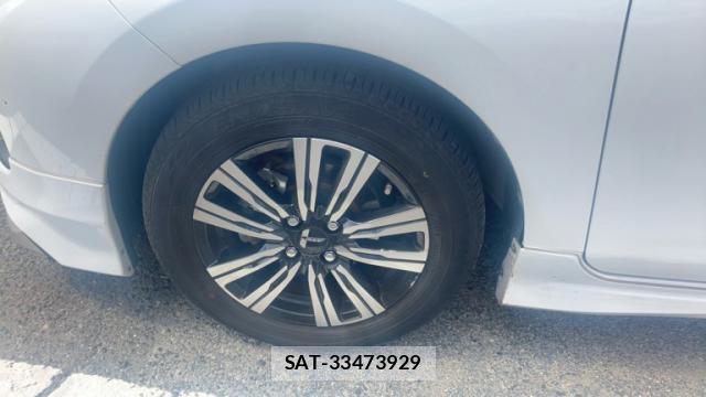 Toyota AQUA 2021-12 8865305-12