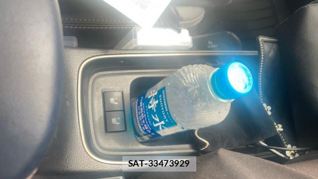Toyota AQUA 2021-12 8865305-17