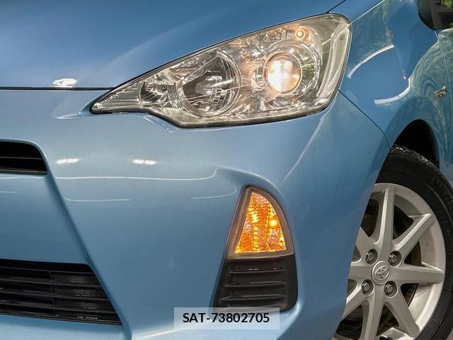 Toyota AQUA 2012-04 8865579-11