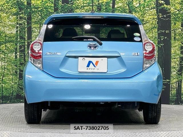 Toyota AQUA 2012-04 8865579-14