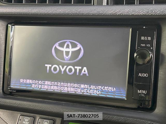 Toyota AQUA 2012-04 8865579-2