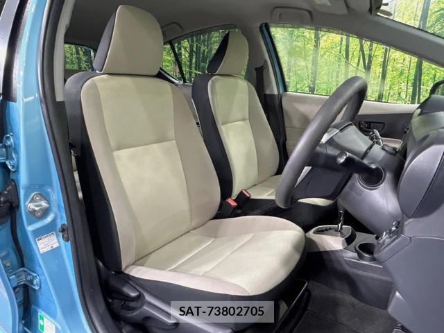 Toyota AQUA 2012-04 8865579-7