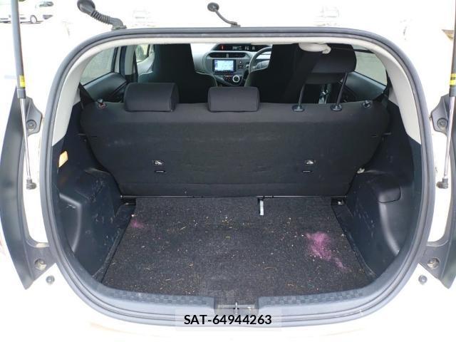 Toyota AQUA 2021-09 8865614-7