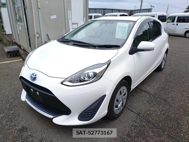 Toyota AQUA 2021-09 8865618-0