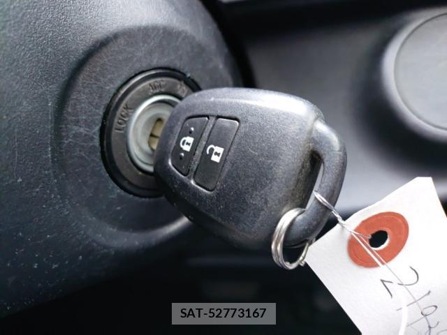 Toyota AQUA 2021-09 8865618-14