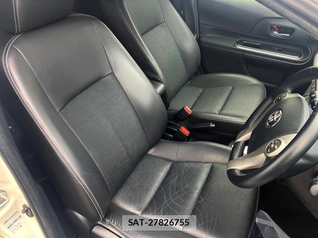 Toyota AQUA 2013-06 8865790-10